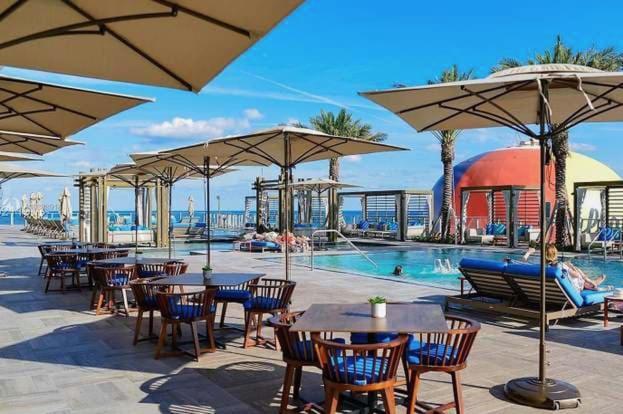 Stay At The Top With Amazing Views By Rent4Us Hollywood Exterior photo